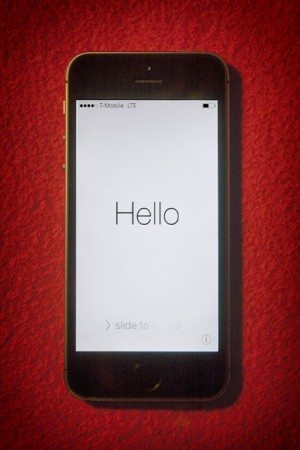 iPhone 5s Arrival04 03-05-14 lo-res blog